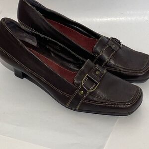 Aerosoles Women's Brown Leather Square Toe Slip On Kitten Heels Pump Size 11M